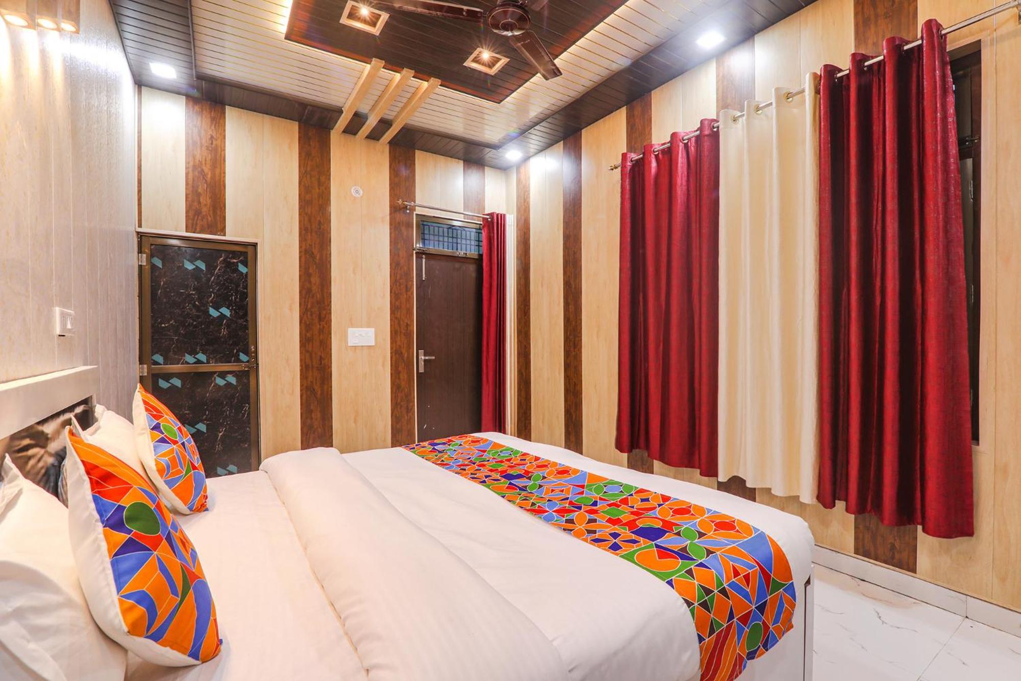 Fabhotel Uma Yugul Ayodhya Exterior photo